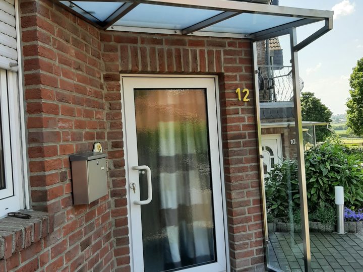 Vordächer und Terrassenüberdachungen