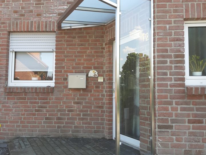 Vordächer und Terrassenüberdachungen