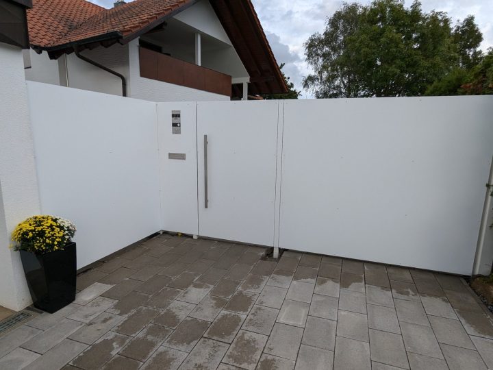 Zäune, Türen und Tore