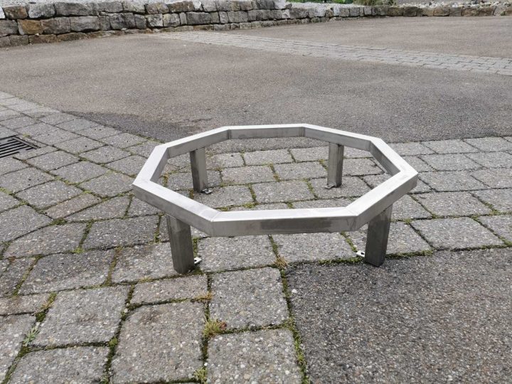 Fußteil für einen Stehtisch